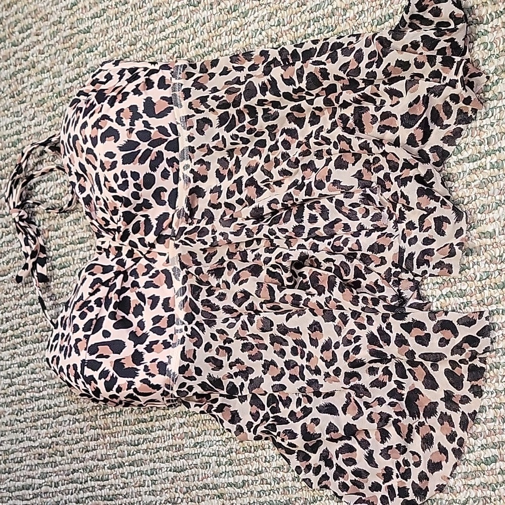 Medium swim top